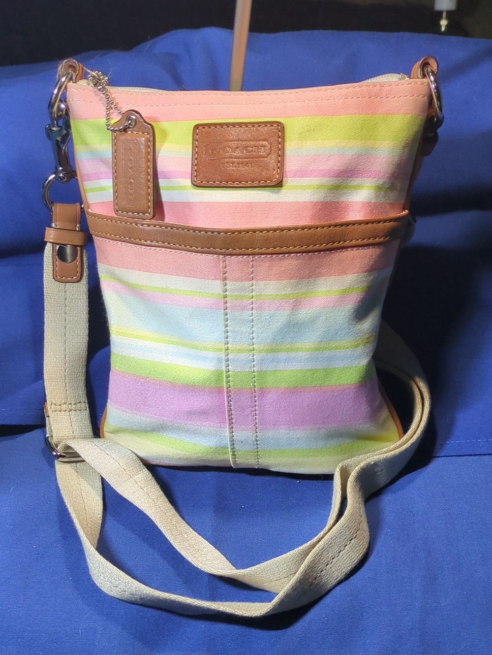 Vintage Coach Hampton Pastel Stripe Crossbody w/Leather Trim & Canvas Strap $55